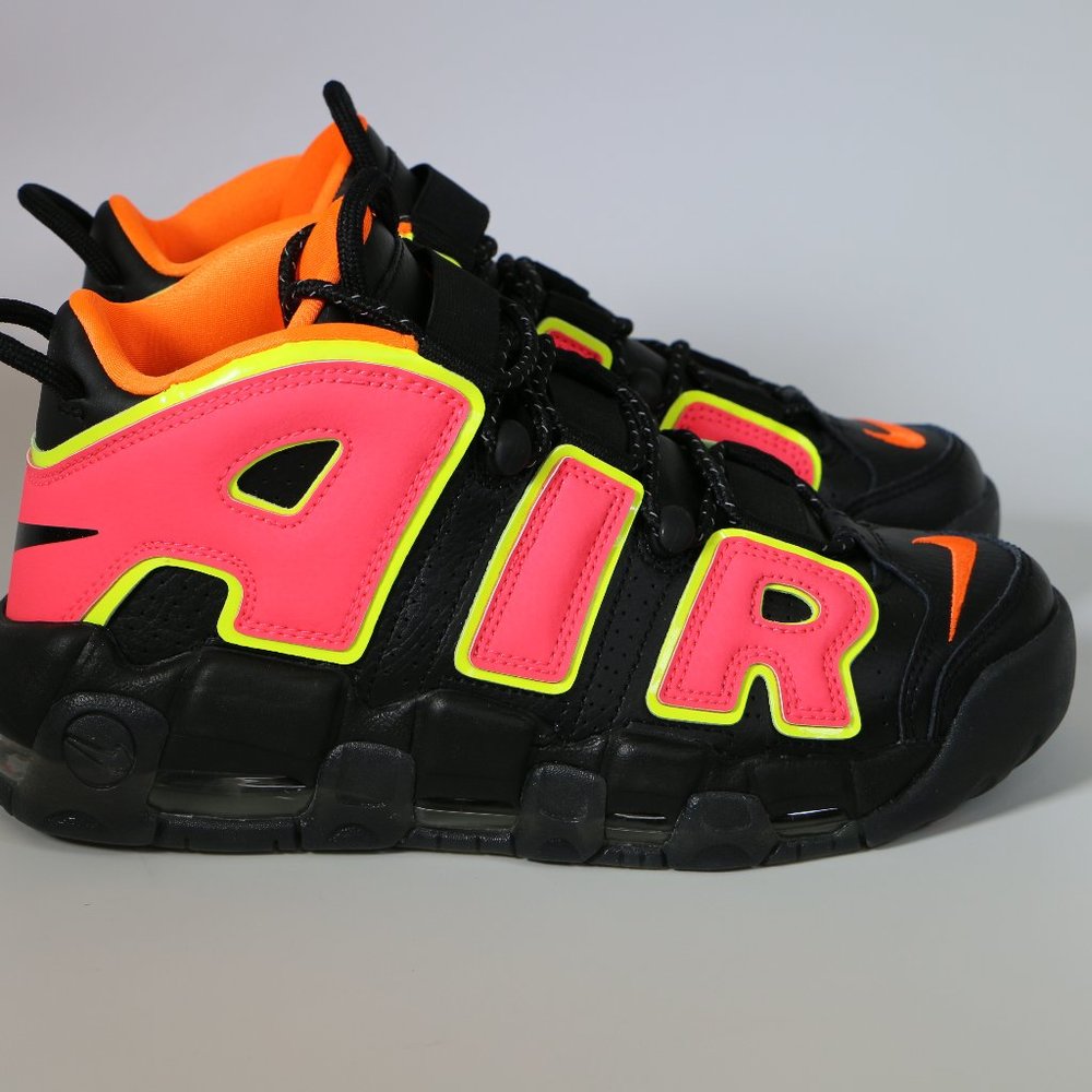 nike air more uptempo Hot Punch Sz 7.5 women